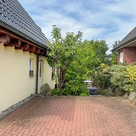 Holiday home In Mueritz With Wifi *